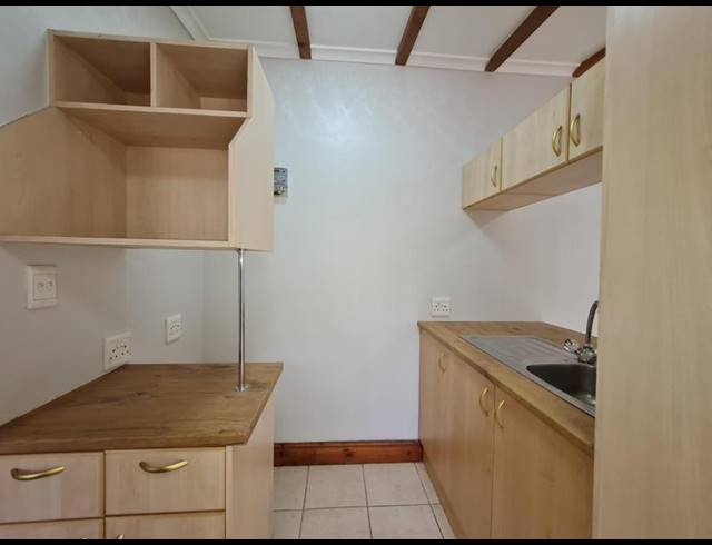 1 BEDROOM PROPERTY TO RENT IN CHRISMAR